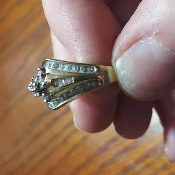 💎💍10K Yellow Solid Gold Diamond Vintage Cluster Ring  6.06 Grams - Picture 9 of 16